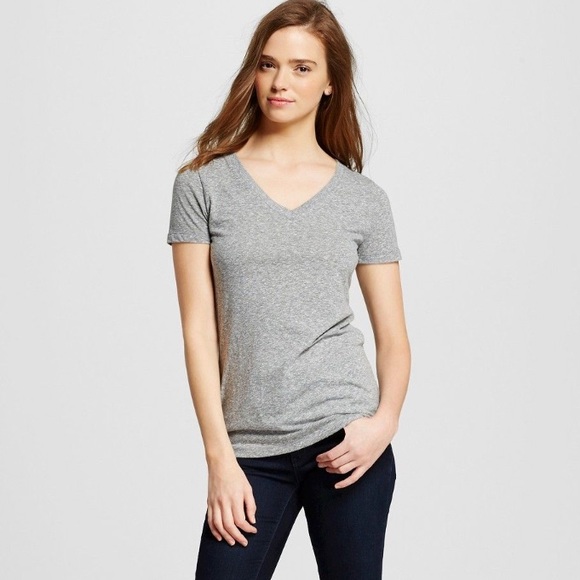 Mossimo t-shirts together - Picture 3 of 3